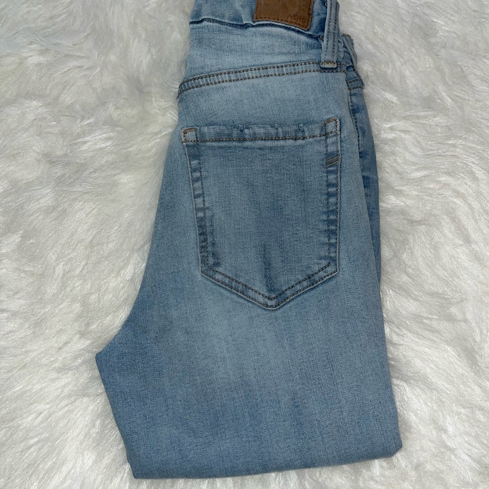 Aeropostale SUPER HIGH RISE Light Wash Blue Denim Jeans Size 2 Curvy